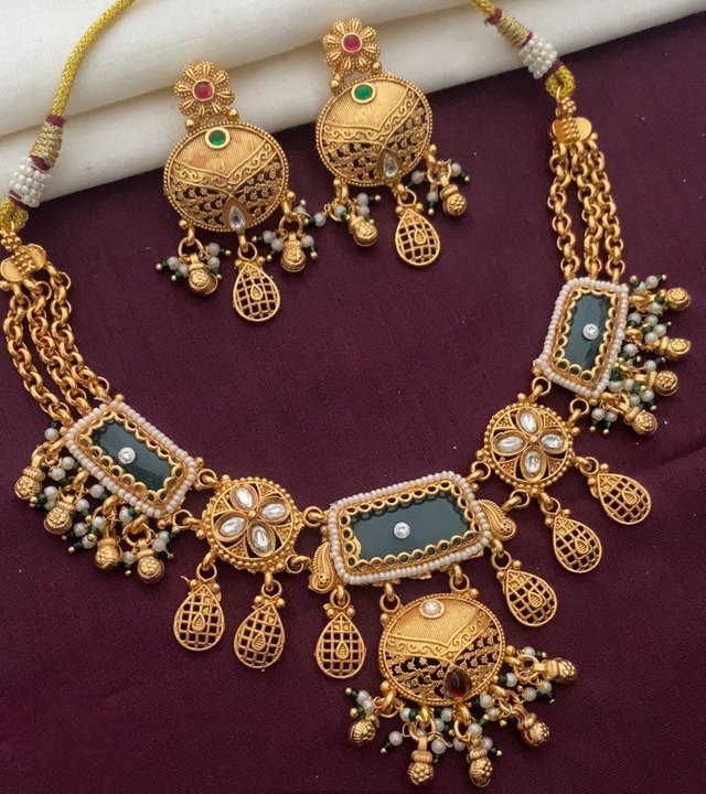 Designer Temple Jewelry Gold Necklace Set for Women